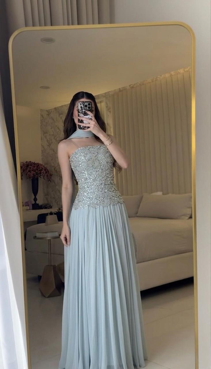 Regal evening dress
